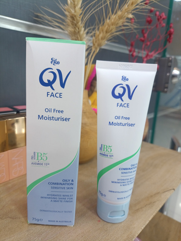 کیو وی، صورت، بدون روغن، مرطوب کننده، برای پوست حساس - 75 گرم