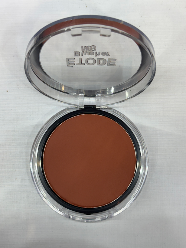 رژ كونه etode blusher